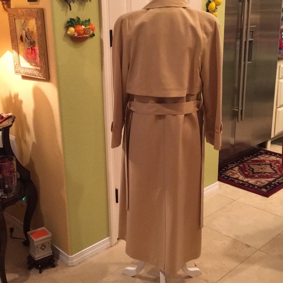 NEVER USED TRENCH COAT - Picture 2 of 2